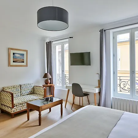 Le Clos De L'olivier Paris