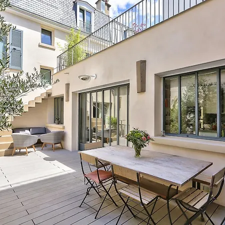 Le Clos De L'olivier 2* Paris