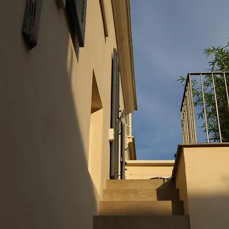 Le Clos De L'olivier Bed & Breakfast 4*