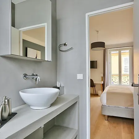 Le Clos De L'olivier Bed & Breakfast 4*